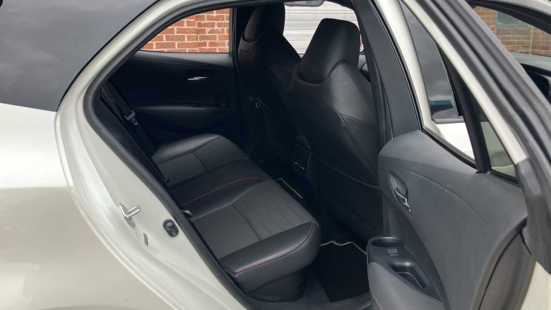 Toyota Corolla 2.0 VVT-i Hybrid Excel 5dr CVT Hybrid Hatchback